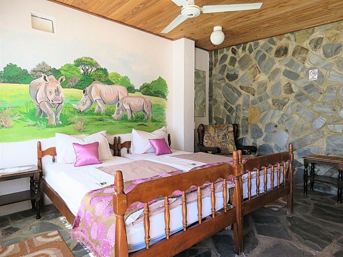 Parrot Lodge Bulawayo Dış mekan fotoğraf