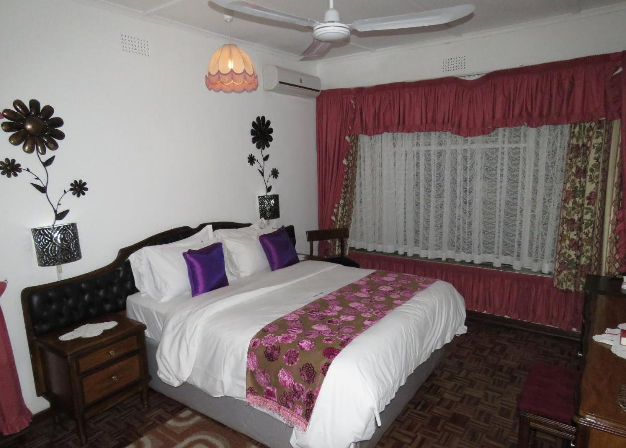 Parrot Lodge Bulawayo Dış mekan fotoğraf